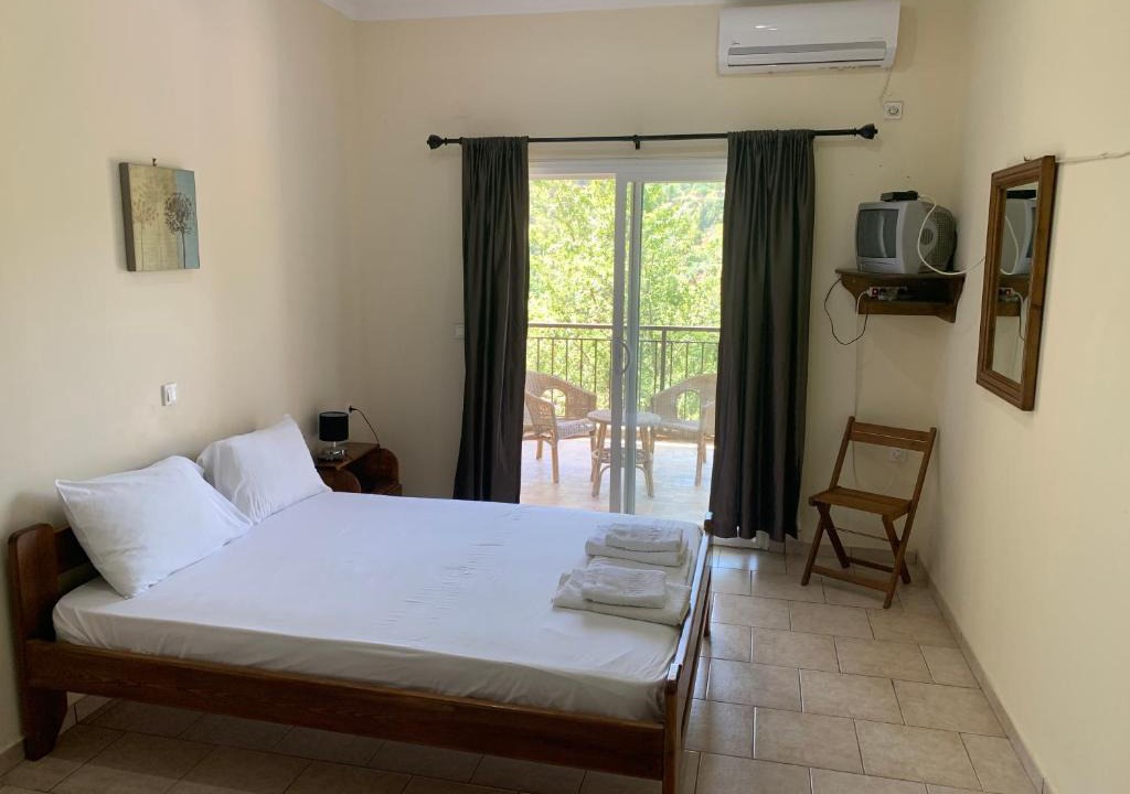 Armenistis Apartment | #1 Despina Studios Raxes Ikaria