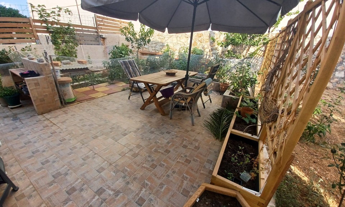 Halepa House | 2-bedroom house in peaceful Chalepa with back yard garden and private parking