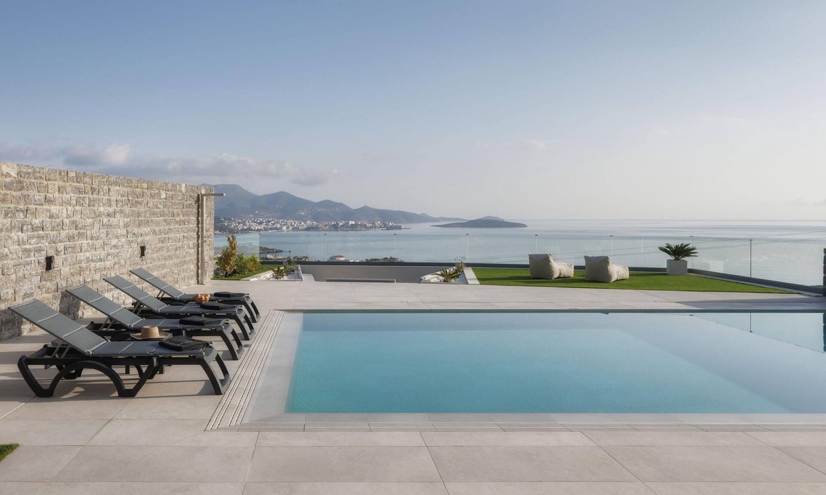 Ammoudara Villa | 4 Bedroom Luxury Villa