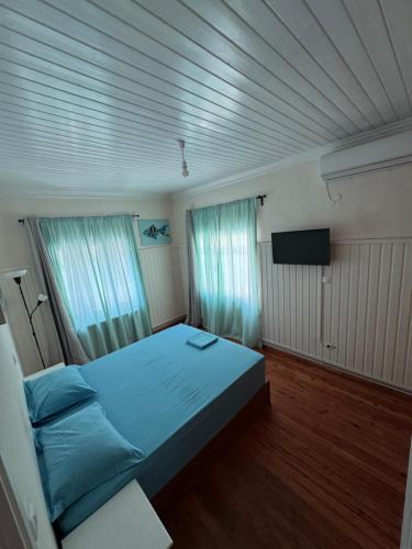 Myrina Apartment | 45m2 1 Bedroom Apartment in Myrina Center - Port of Myrina