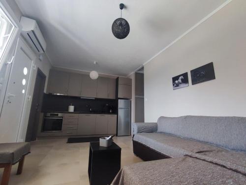 Kalyves Polygyrou Apartment | A & F Apartments - Fay's house