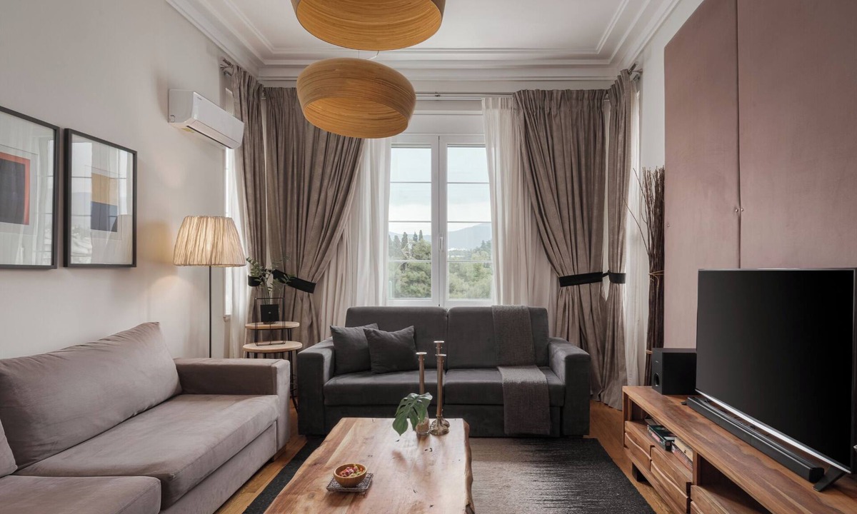 Makrigianni Apartment | Acropolis Elegant Residence | Syggroy Av.12. Athens 11742, Bill & John Apartments & Villas