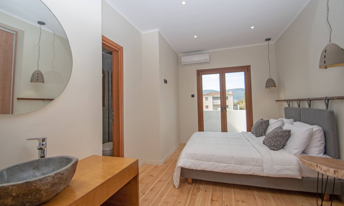 Ayios Kirikos Villa | Adriana di Levante