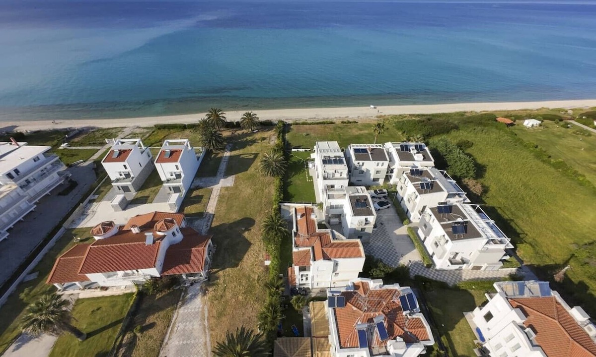 Haniotis Apartment | Aegean House by RentalsPro - Hanioti