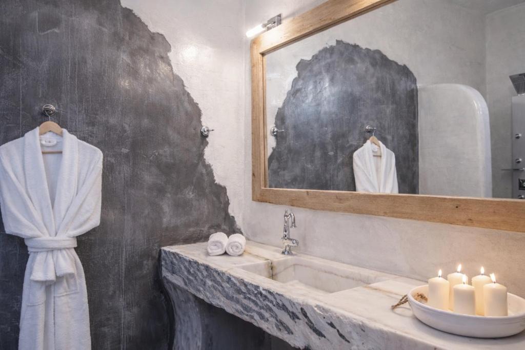 Chrissi Akti Villa | Aelia Paros Beachfront Villas-Member of My Villas Hospitality