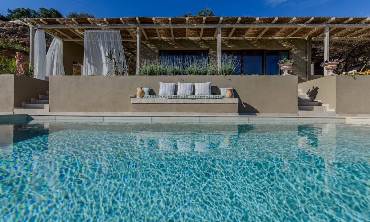Linia Villa | AER - Romantic Private Pool Villa with Spectacular 180° Ocean Views