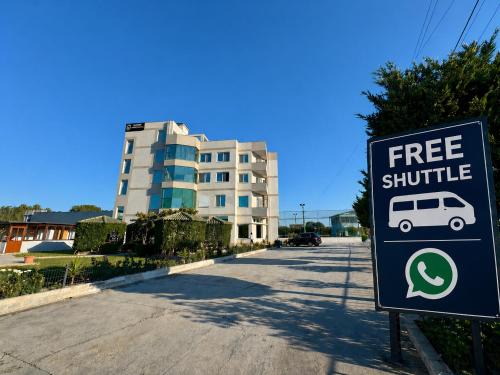 Preze Hotel | Aerostay hotel 1 km from airport