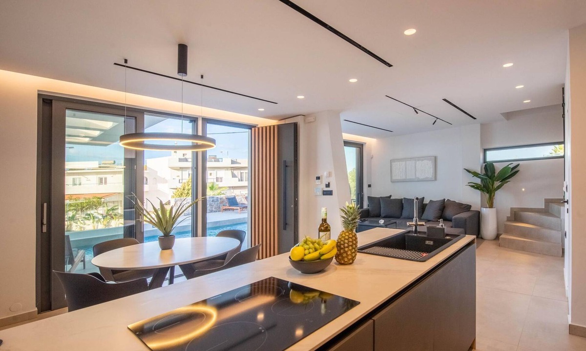 Anissaras Villa | Aethra Deluxe Villa With Pool 700m From Beach