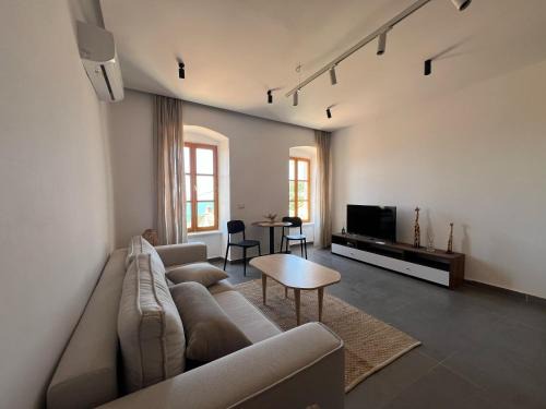 Dhermi Apartment | Akil Villa