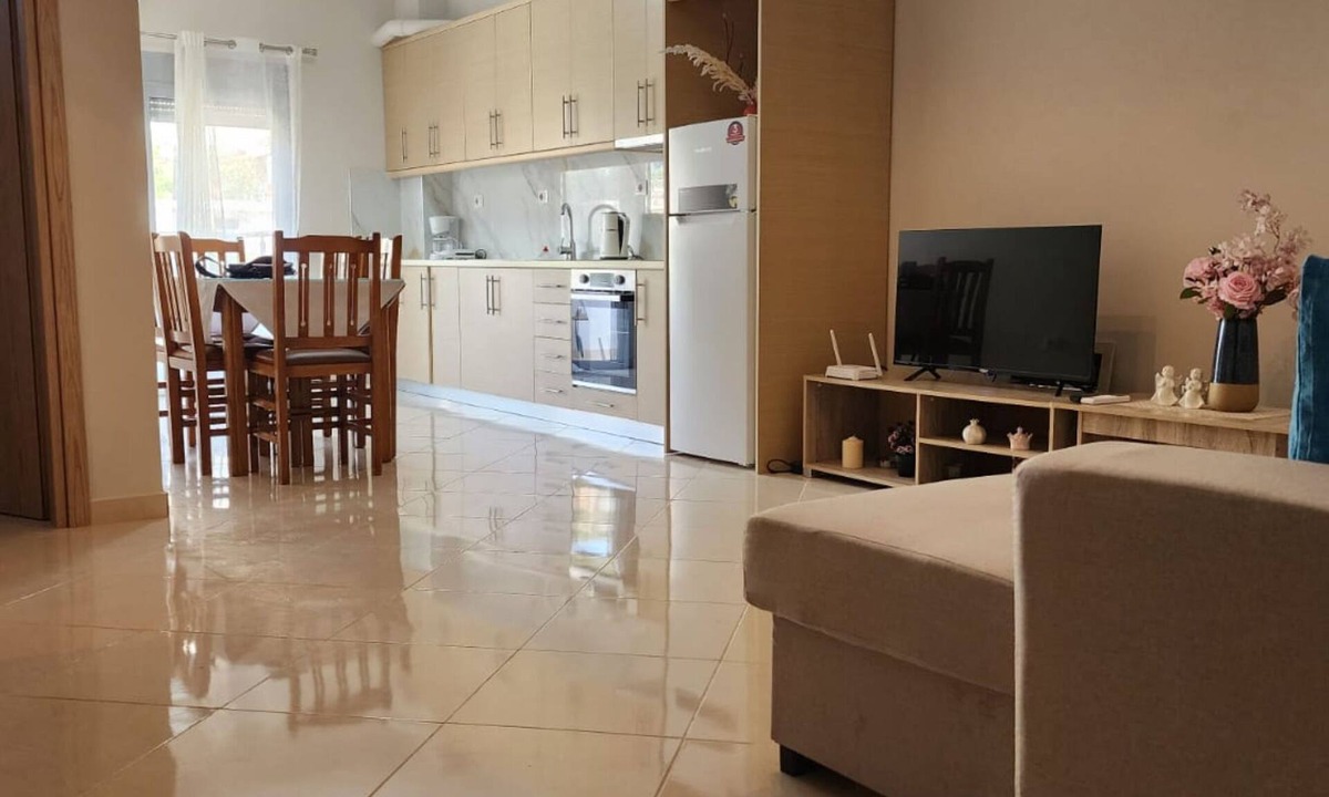 Qender Apartment | Albania Dream Holidays Accommodation