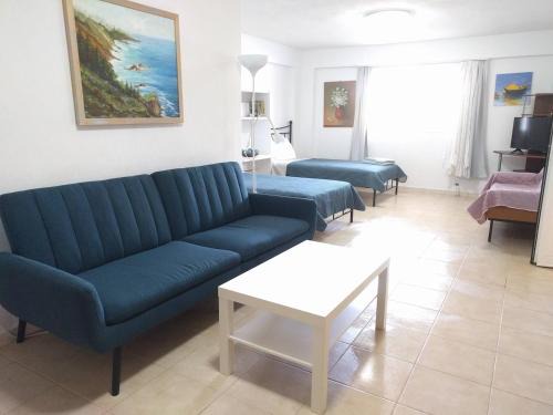 Paralia Ofryniou Apartment | Almond Apartments Ground Floor Apt