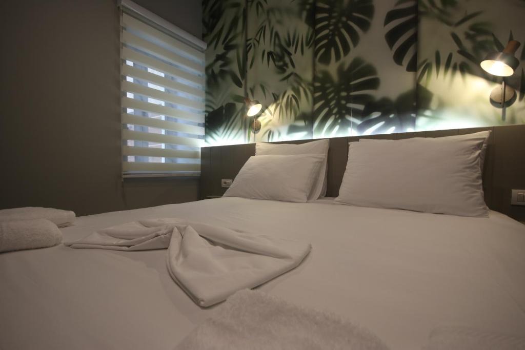 Himare Cabin | Alyvia Rooms