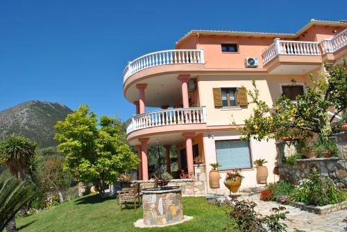Agia Kiriaki Apartment | Amaryllis House