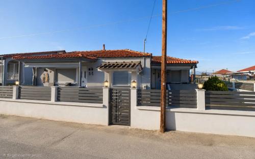 Nea Karia House | Amaya Pine Rooms