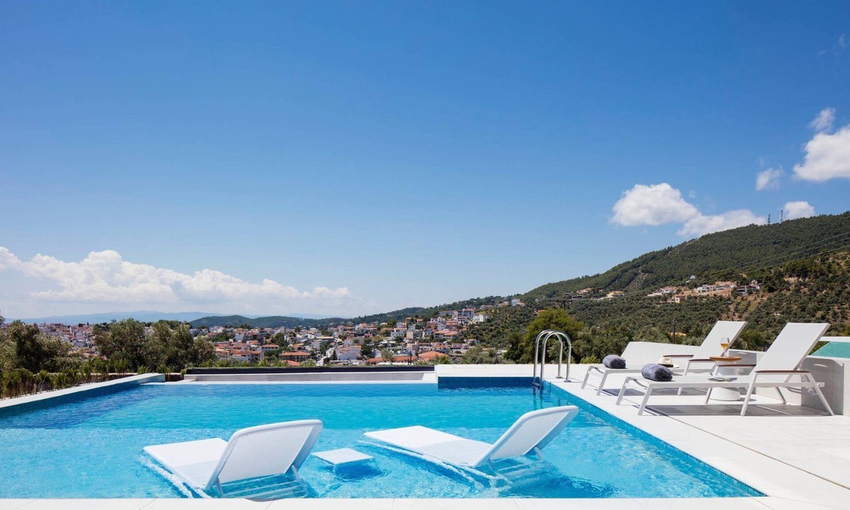 Skiathos Town Hotel | Amira