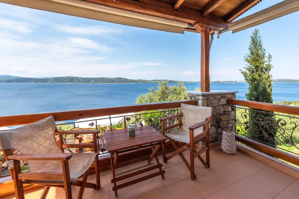 Aristotelis House | Ammou Area