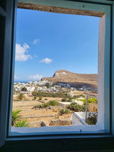 Chora Folegandros House | Amygdaliá - Chora view house