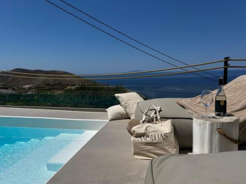 Folegandros Town Apartment | ANDELIAS Signature Suites