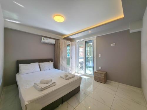 Katerini Apartment | ANDROMEDA Suites by SDR