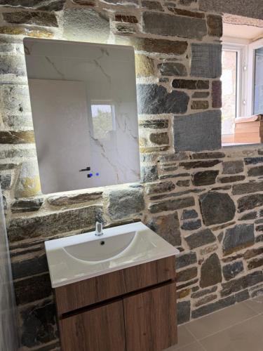 Pangaio Apartment | ANEMÉLIA stone suites - Sea & Mountain View