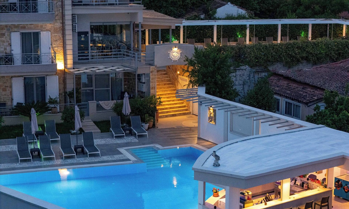 Corfu Town Hotel | Angelo Del' Arte Estate