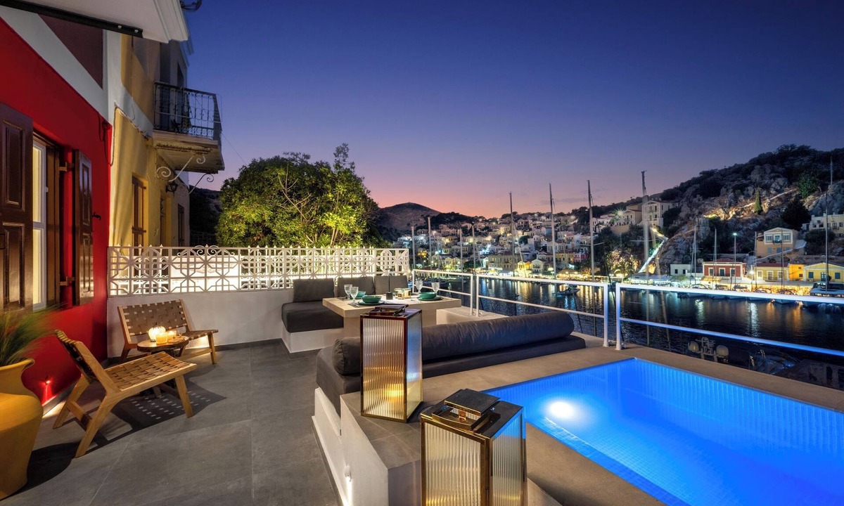 Symi Apartment | Annikas Ground floor - Port View Apartment with sea view