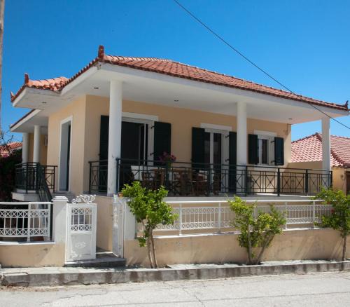 Lixouri House | Antonello House