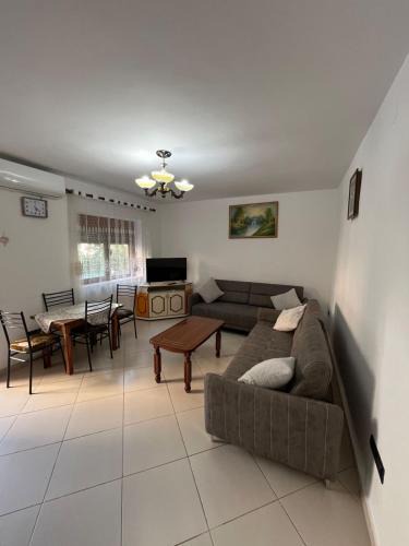 Corovode Apartment | Apartament Eljo