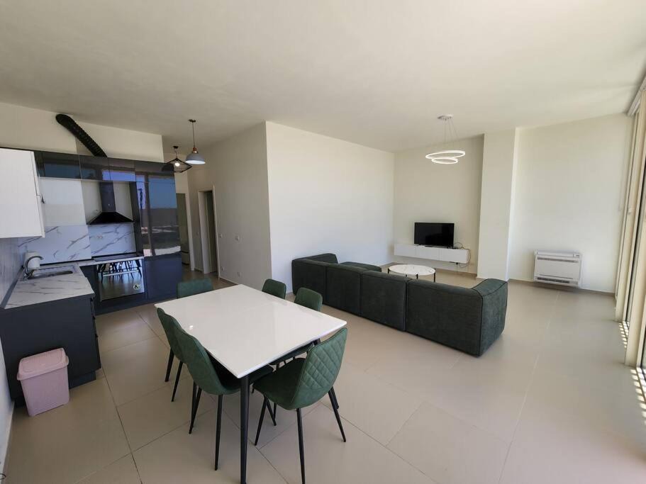 Jala Apartment | Apartment 143/1, Green Coast