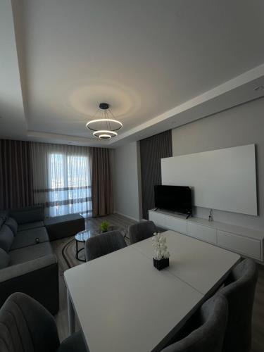 Kamez Apartment | Apartment