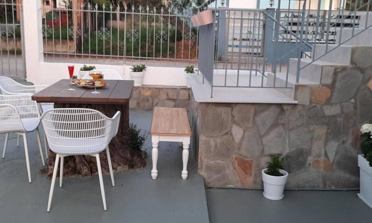 Skala Sotiros Apartment | Apartment 'Chrissi Princess 2' with Sea View, Wi-Fi and Air Conditioning