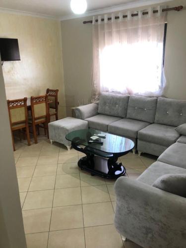 Mbrostar-Urë Apartment | Apartment City Center 2 Fier