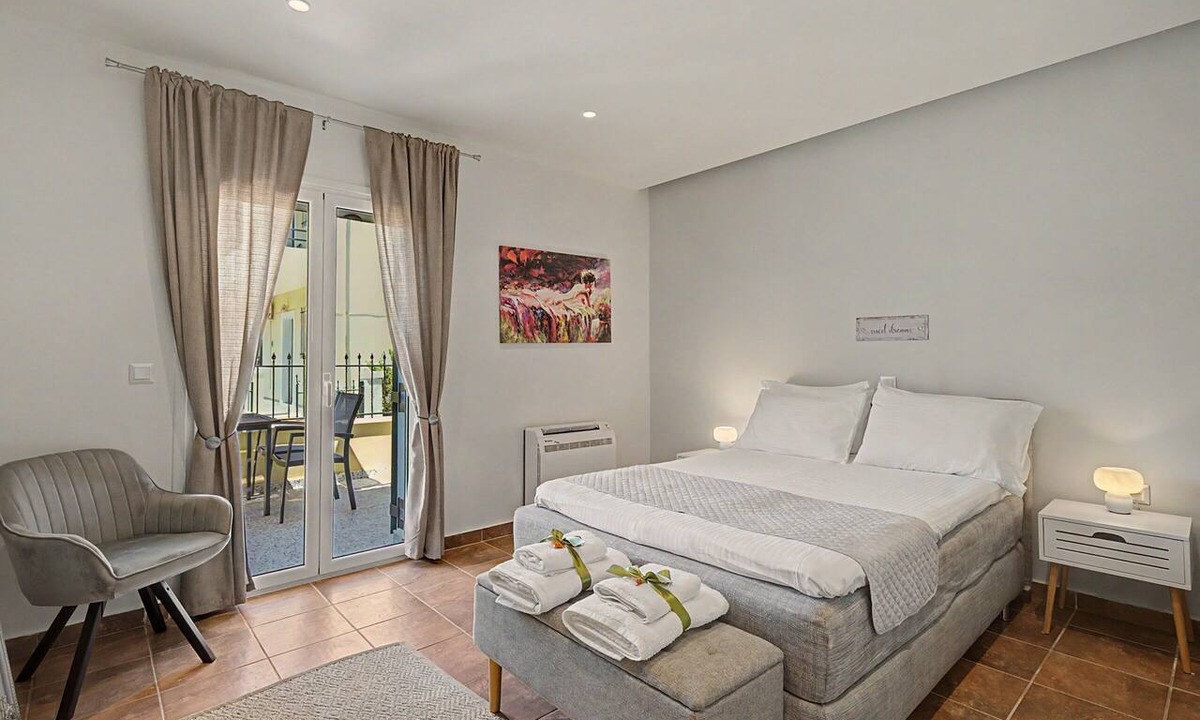 Acharavi Apartment | Apartment 'Cookie' close to the beach, Wi-Fi and Air Conditioning