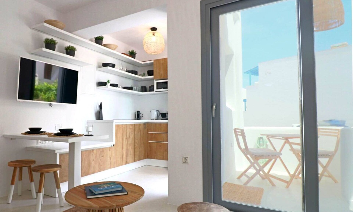 Agia Anna Apartment | Apartment Helia, 30 m from golden sandy beach