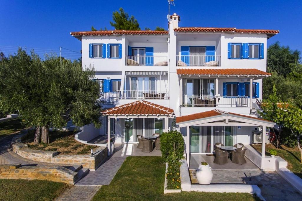Elia Nikitis Apartment | Apartment in Elia Beach for 2 Person
