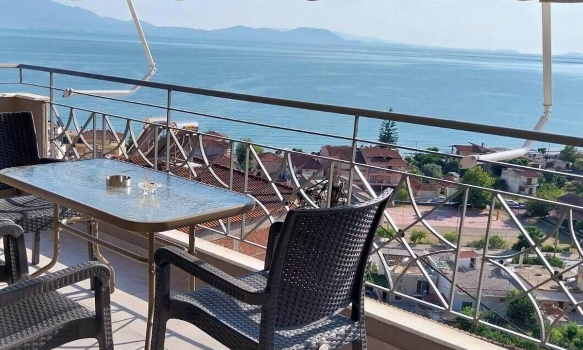 Menidion Apartment | Apartment 'Menidi 301' with Sea View, Wi-Fi and Air Conditioning