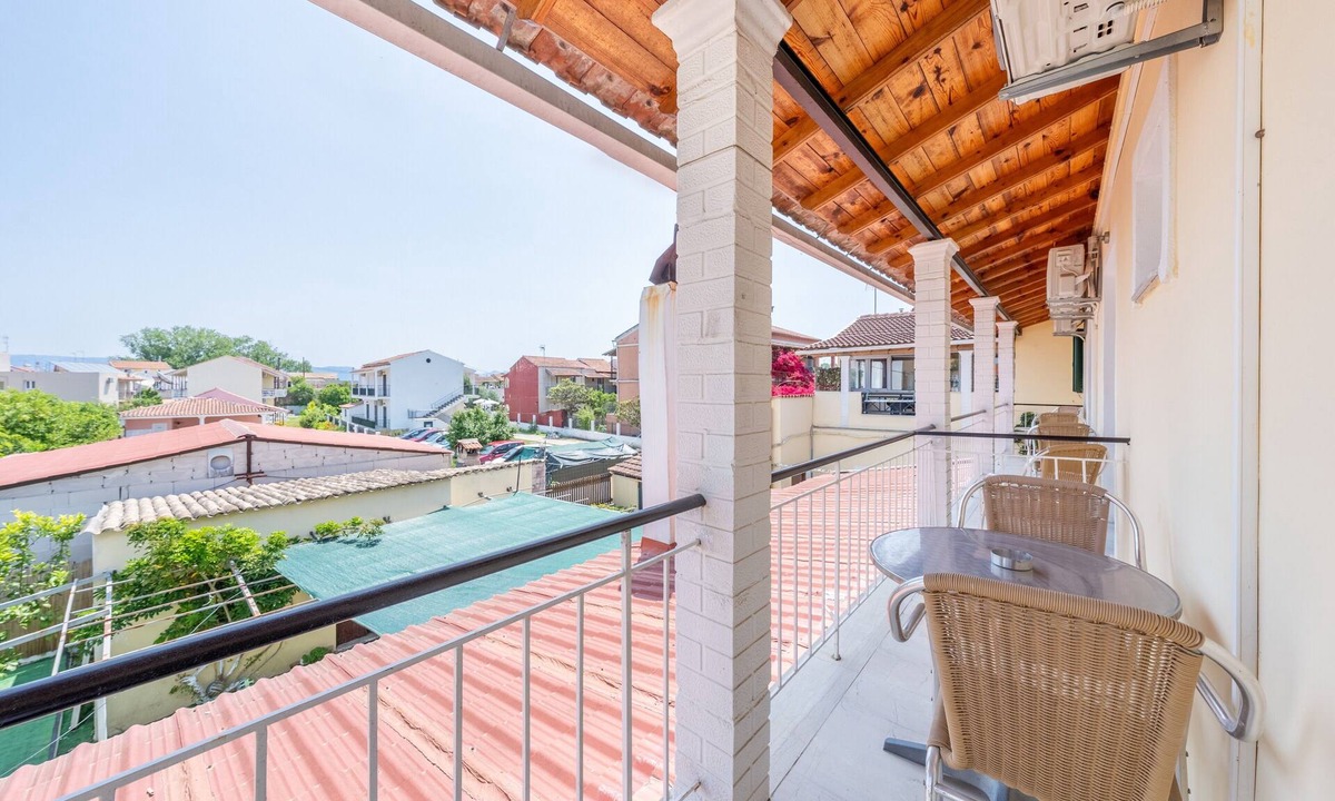 Kavos Apartment | Apartment 'Two Bedroom 2' with Balcony, Wi-Fi and Air Conditioning