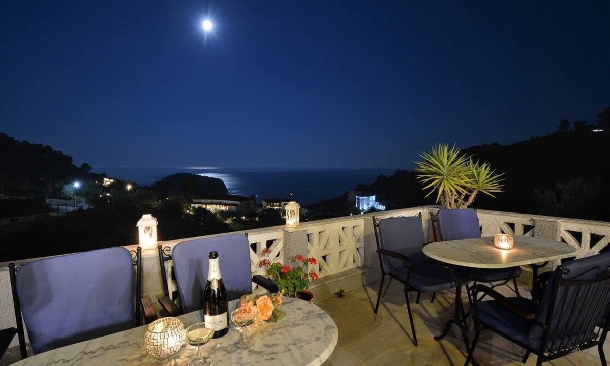 Stafylos Hotel | ARIADNE HOTEL SKOPELOS ISLAND