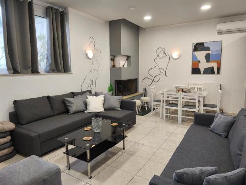 Sipiada Apartment | Art house M & F