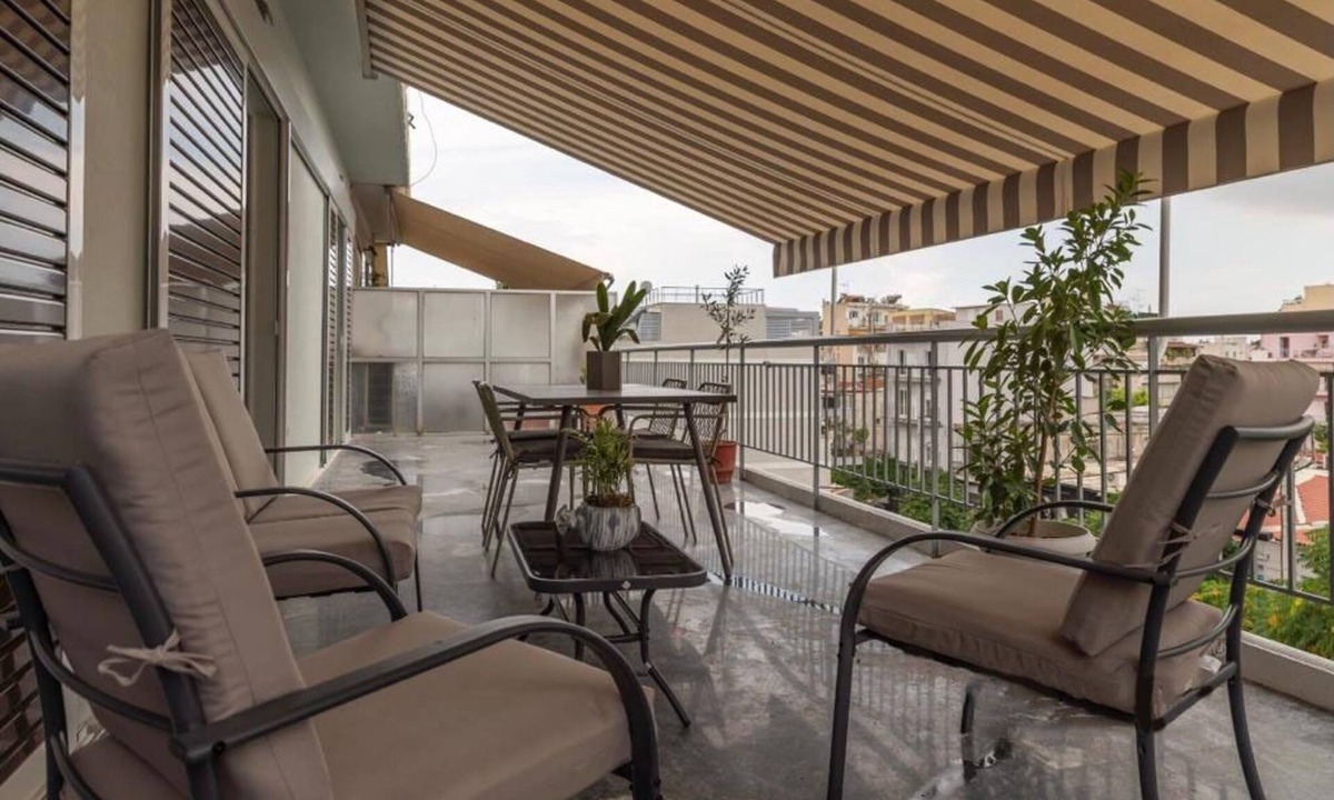 Athens City Centre Apartment | Artistic apt in vibrant Gazi with large terrace by GHH