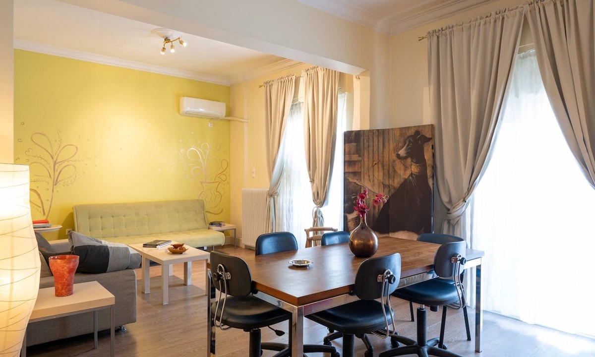 Kinosargous Apartment | ArtLine Residence in Acropolis district