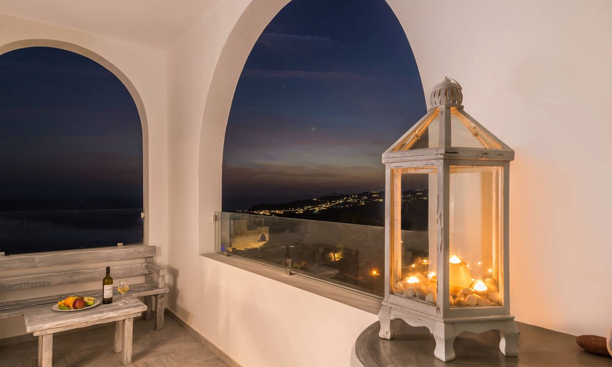Megalochori Villa | Aspronisi Luxury Villa