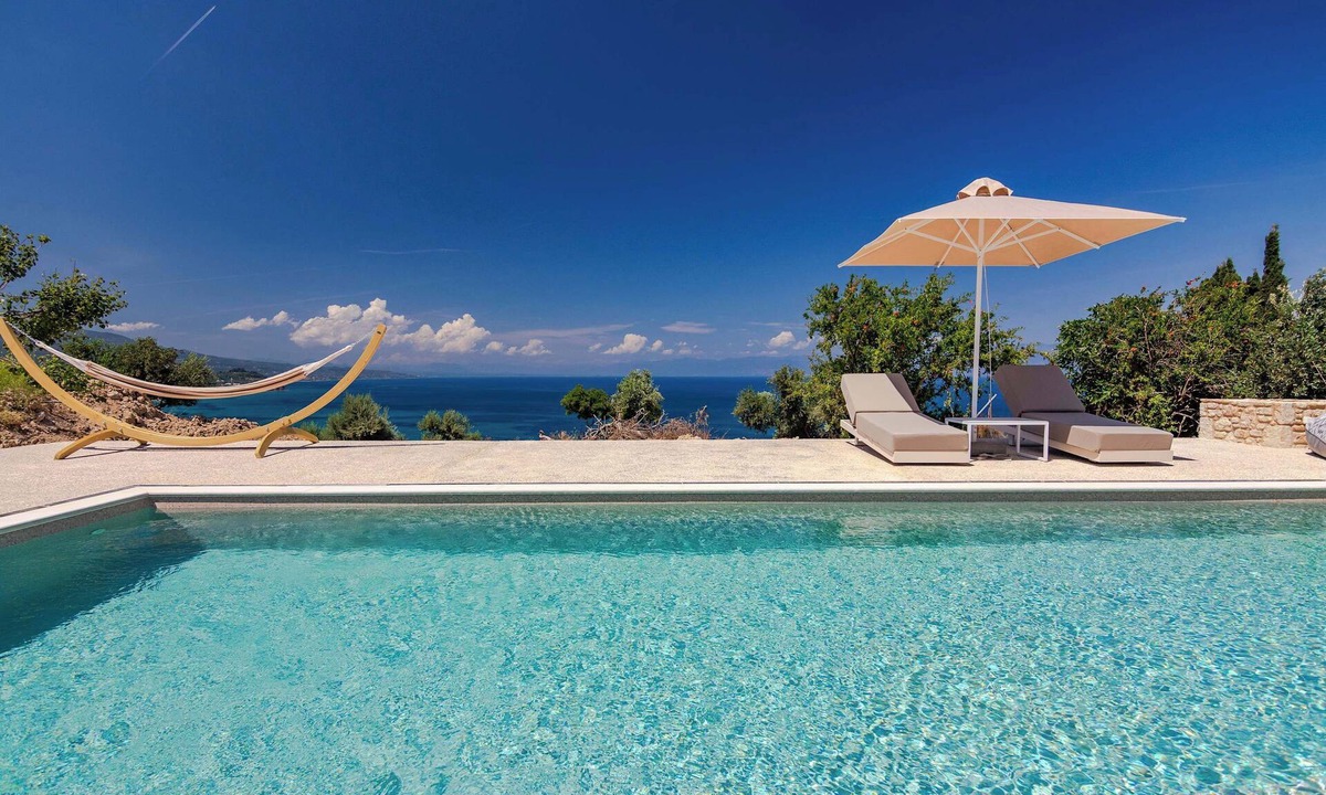 Pylos-Nestoras Apartment | Assini Estate-Venetian Studio Pet Friendly w/Pool