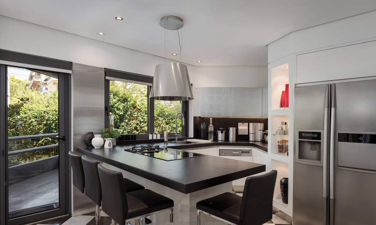 Alimos Apartment | Athenian Riviera Luxurious Villa & Residence