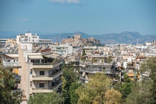 Goudi Apartment | Athens Antique Suite with Acropolis View