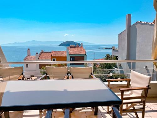 Megalos Prinos Villa | Athina Villa - Premier Sea