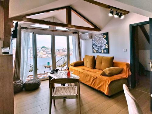 Mytilene Apartment | Attic in the city center