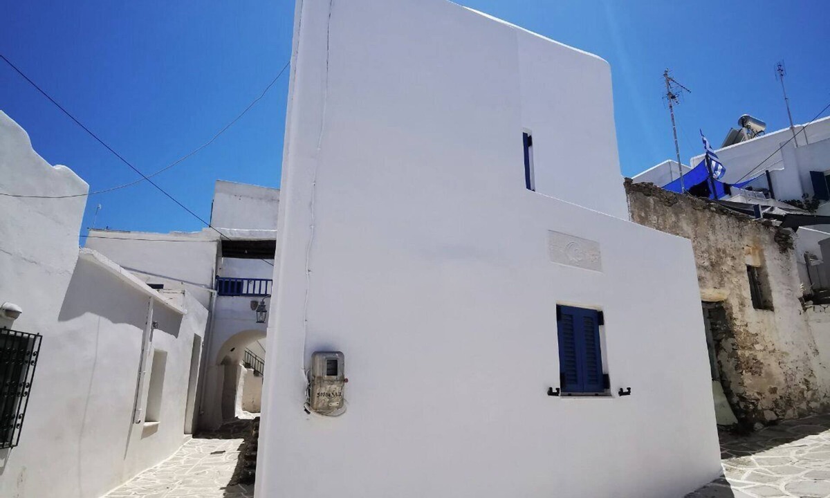 Lefkes Apartment | Authentic White House in Paros Lefkes