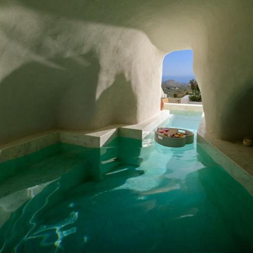 Pyrgos Apartment | Avelora Suites