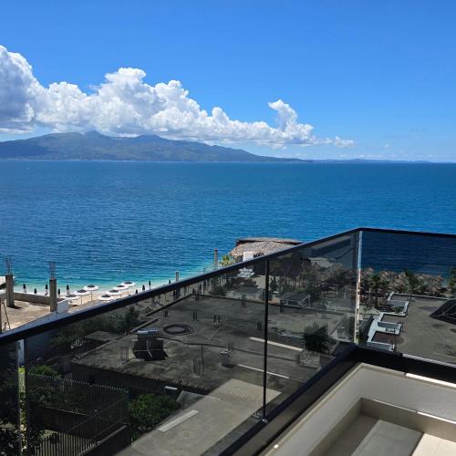 Kodrra House | Azure Bay